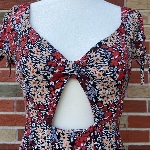 ❤️ Free People Miss Right Keyhole Tie Cap Sleeve Floral Multicolor Mini Dress - Picture 1 of 13